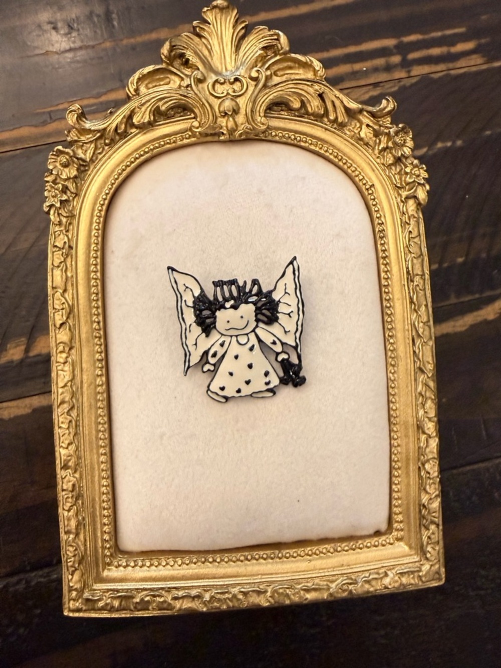1970’s Vintage Enamel Angel Brooch Pin SFJ STEINMETZ Black White Girl‎ Doodle